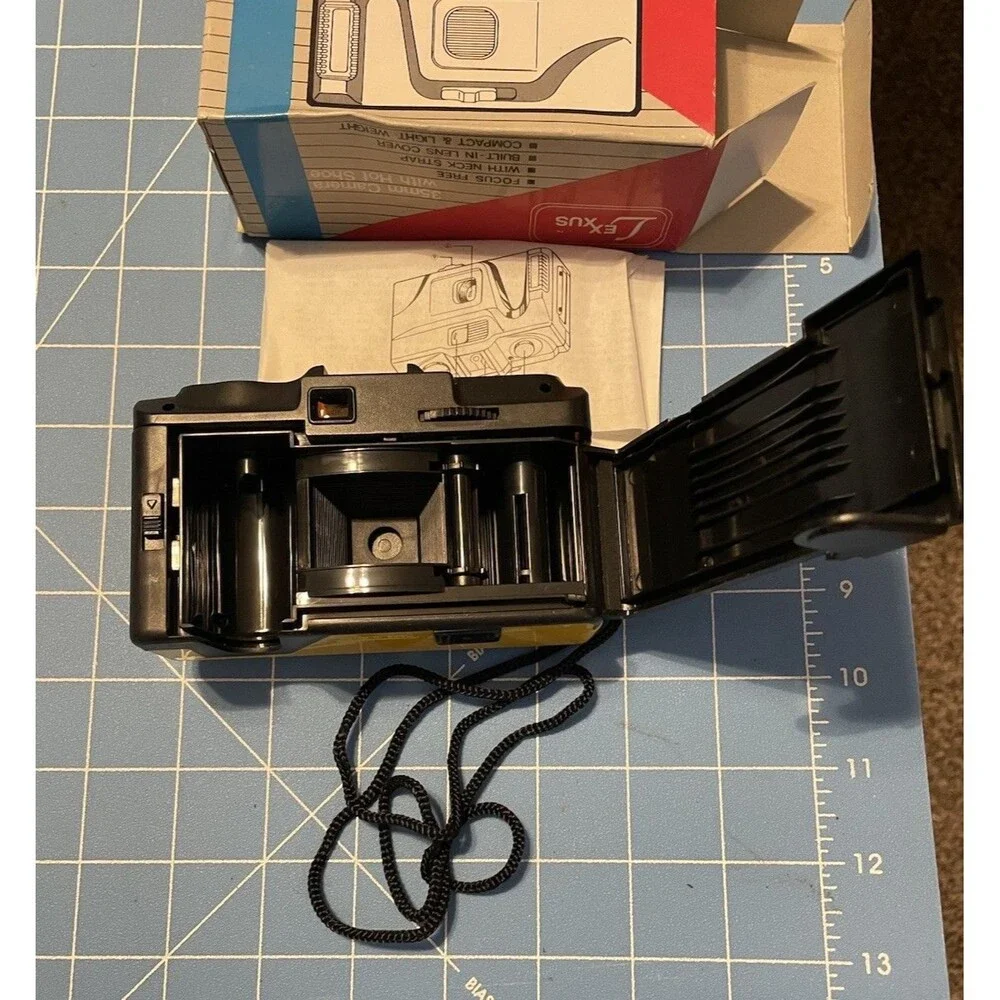 Vintage Lexxus 35mm Focus Free Camera Original Box and Instructions Untested